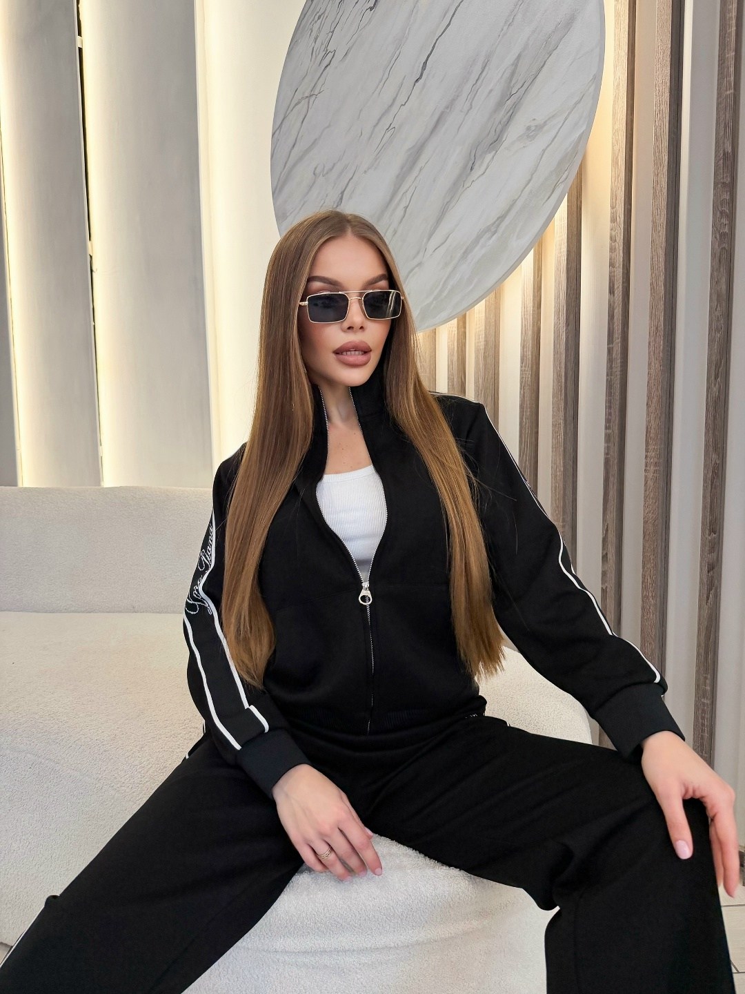 спортивные костюмы,женский спортивный костюм,костюм женский,стильные костюмы,костюм с лампасами