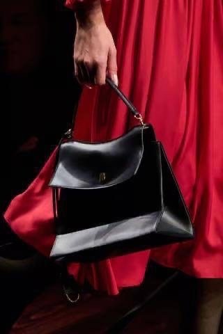 модная сумка,сумки женская,модные сумки женские,сумка,самые модные сумки