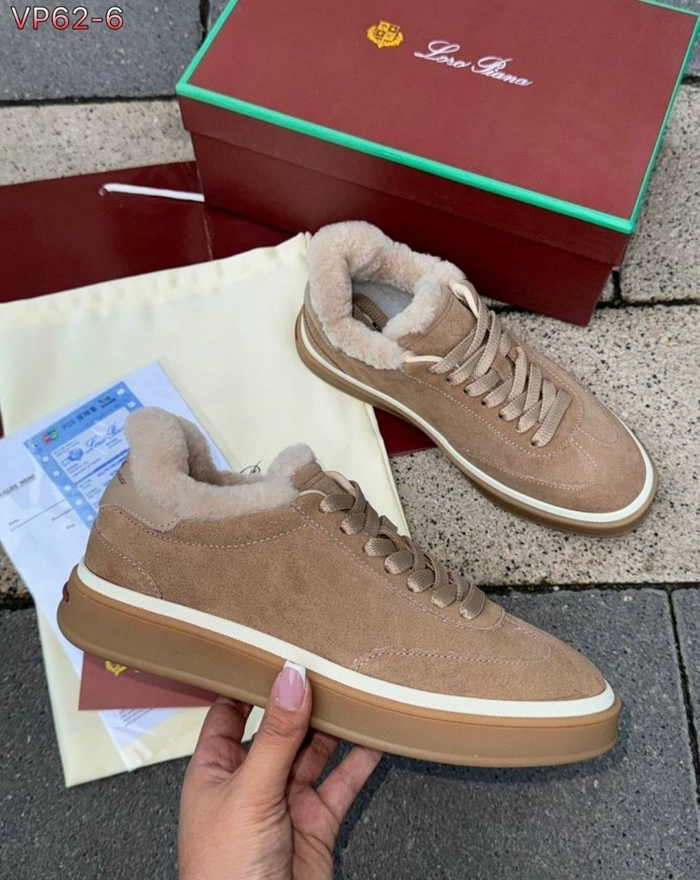 ,зимние кеды loro piana из натуральной замши,лоферы loro piana,брендовые модные замшевые зимние кеды с мехом beplatinum,замшевые кроссовки