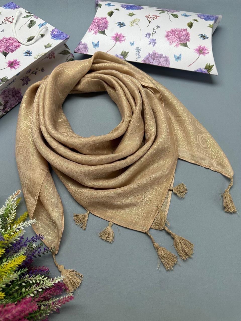 шарфы и платки,платки женские,женский шарф,платок палантин,платки шелк