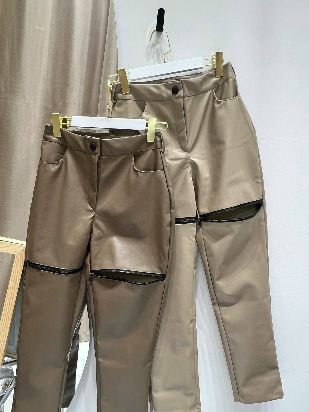 кожаные брюки,брюки из эко кожи,женские кожаные брюки,кожаные брюки ,кожаные штаны