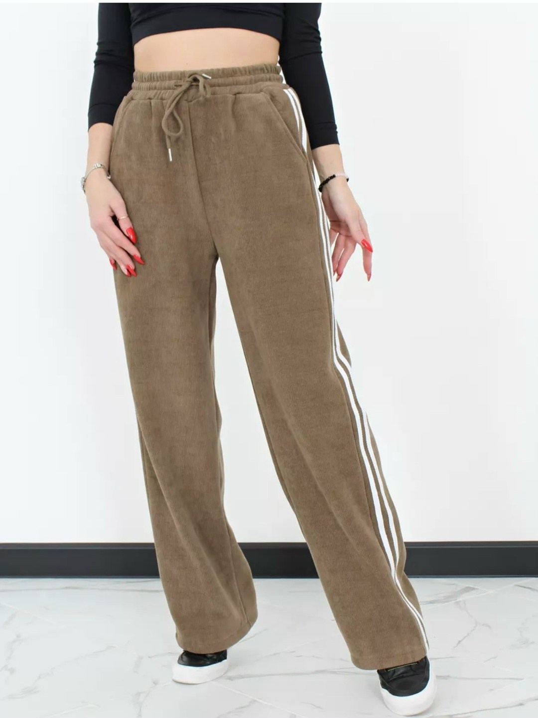 брюки вельветовые палаццо с лампасами hoanglam_shop,брюки спортивные,брюки спортивные женские,брюки спортивные вельветовые палаццо с лампасами,брюки женские спортивные широкие