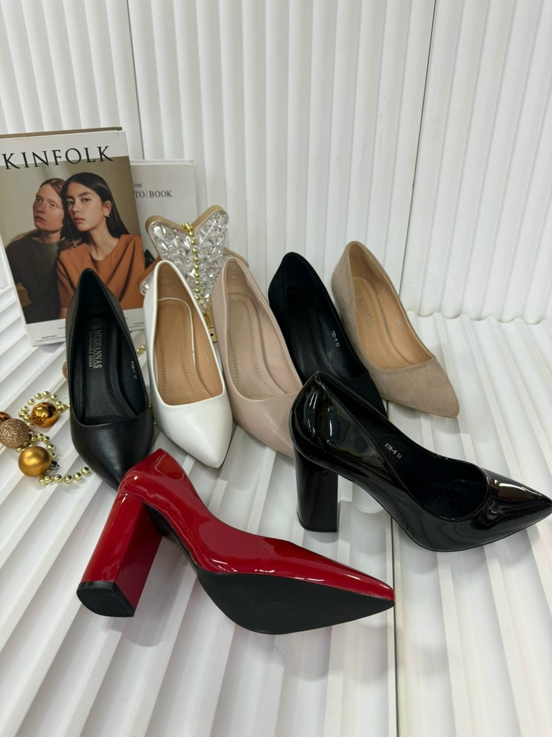 ,туфли женские,каблуки туфли,лакированные туфли,туфли черные