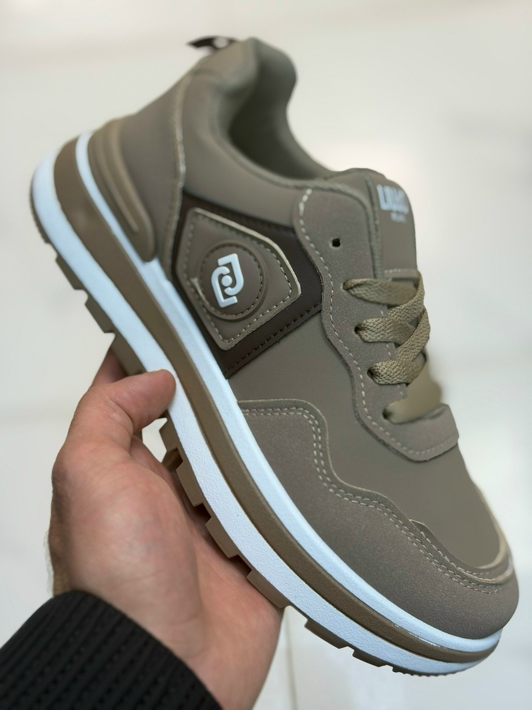 кроссовки женскиe,кроссовки эко,,кроссовки повседневные,кроссовки оригинал