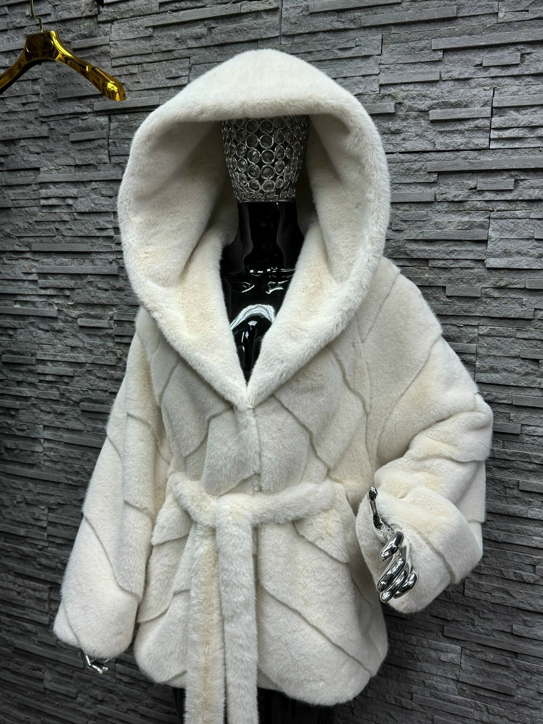 норковая шуба белая с капюшоном,норковая шуба,белые норковые шубы,шуба искусственная,шуба