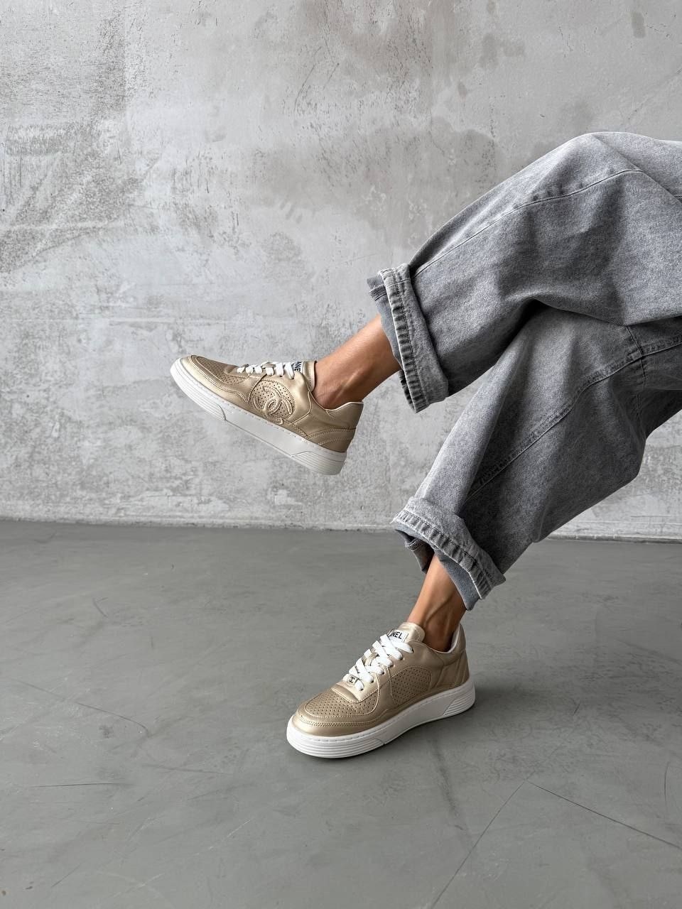 ,кроссовки женскиe,кроссовки женские белые,белые кроссовки,спортивная