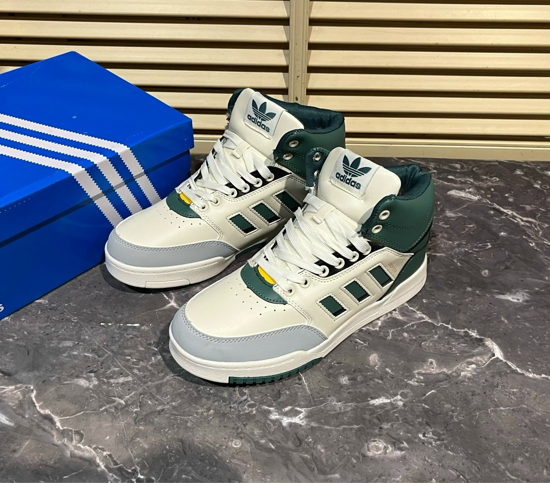 кроссовки adidas,кроссовки зимние adidas,зимние кроссовки adidas hoops 2.0 mid белые,мужские зимние кроссовки adidas,мужские кроссовки adidas