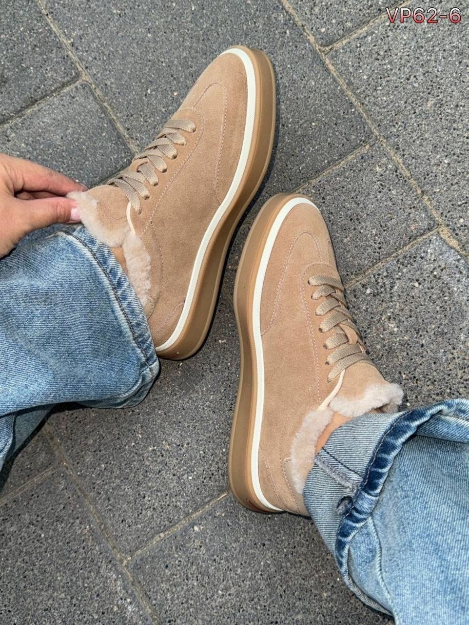 ,зимние кеды loro piana из натуральной замши,лоферы loro piana,брендовые модные замшевые зимние кеды с мехом beplatinum,замшевые кроссовки