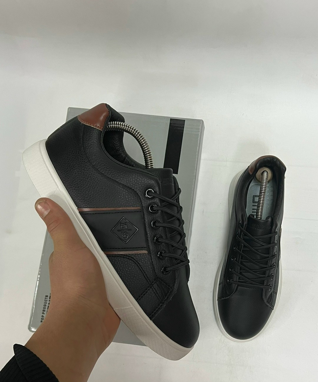 ,кеды мужские,кеды зара мужские,мужская  кроссовки,кожаные кеды мужские