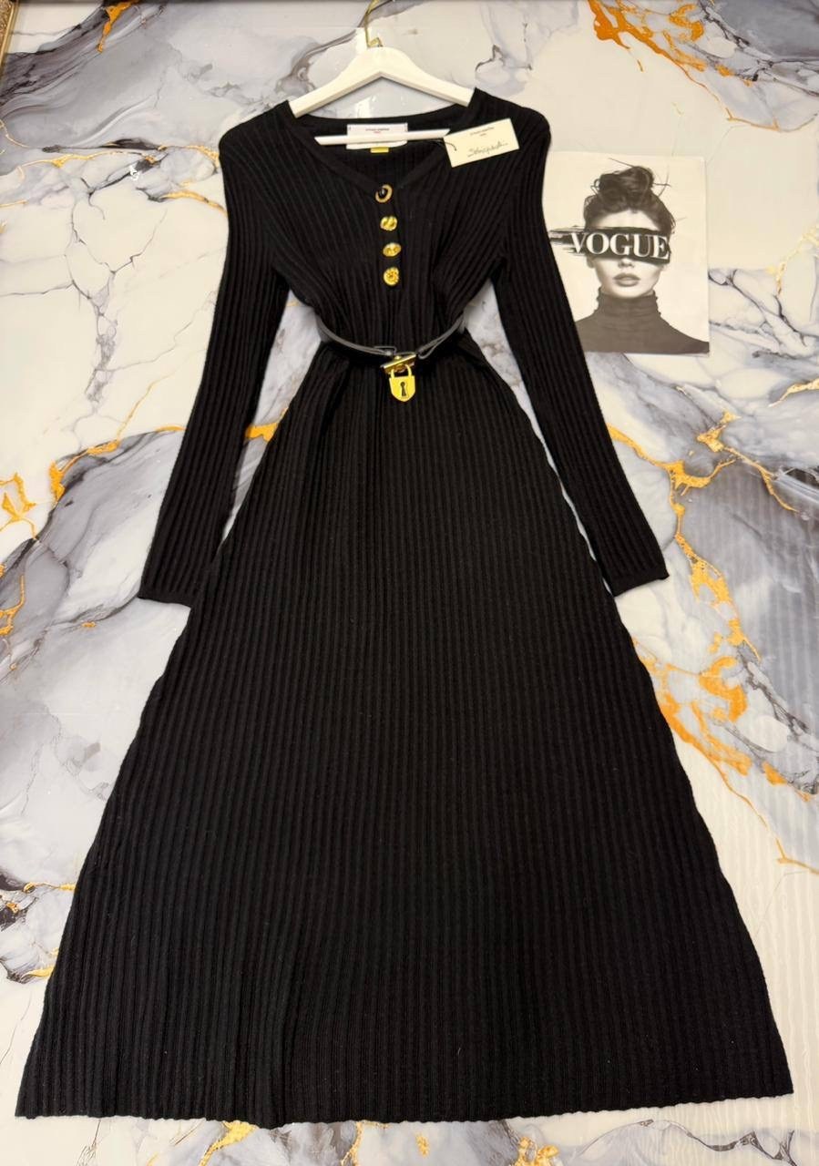 женское трикотажное платье с v-образным вырезом,платье стильное,трикотажное платье,женское длинное платье,вязаное платье