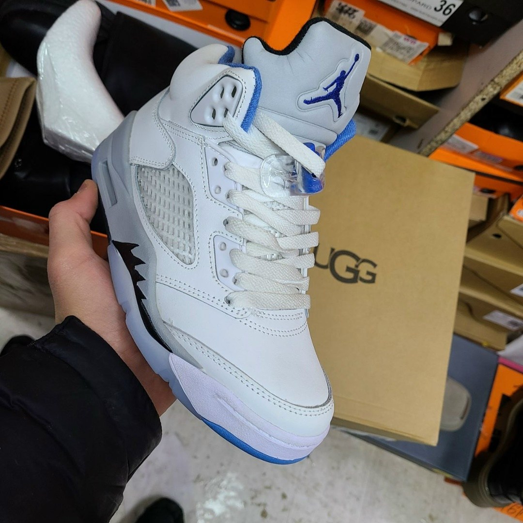 кроссовки air jordan 5 retro gs stealth 2.0 белый,кроссовки air jordan 5 retro,nike air jordan 5 retro,кроссовки 5 retro stealth 2.0 air jordan,nike air jordan 5