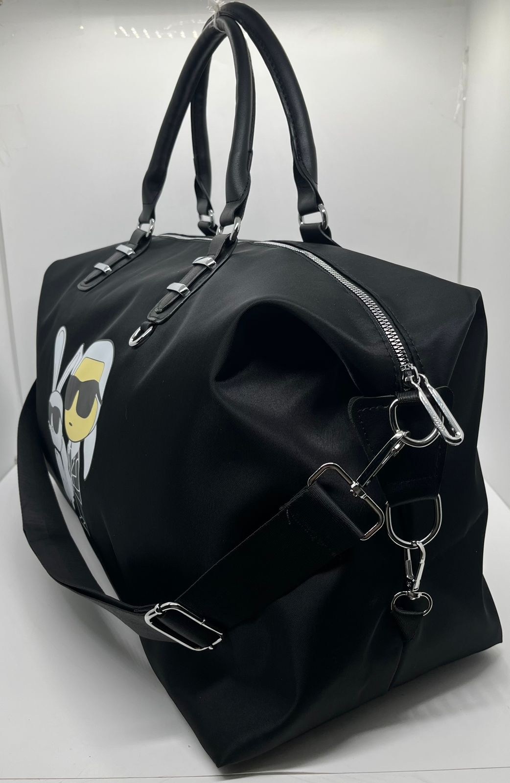 дорожная сумка karl lagerfeld,дорожная спортивная сумка karl lagerfeld,сумка дорожная карл лагерфельд женская,дорожная сумка спортивная карл лагерфельд,сумка дорожная карл лагерфельд оригинал