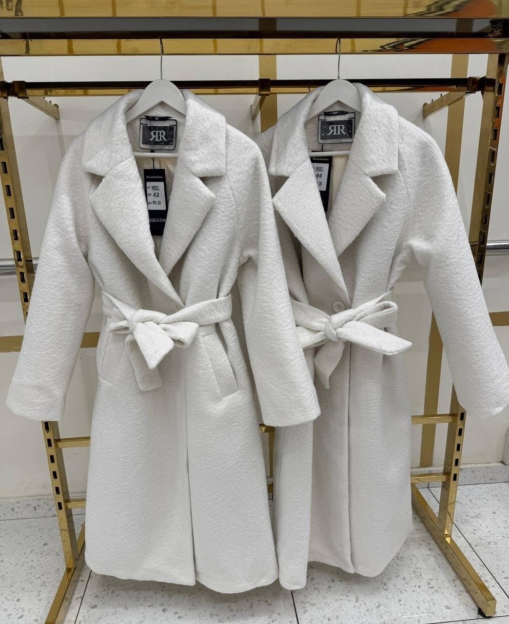 пальто женское,пальто женское из мериноса,белое пальто,пальто,пальто шерстяное женское белое