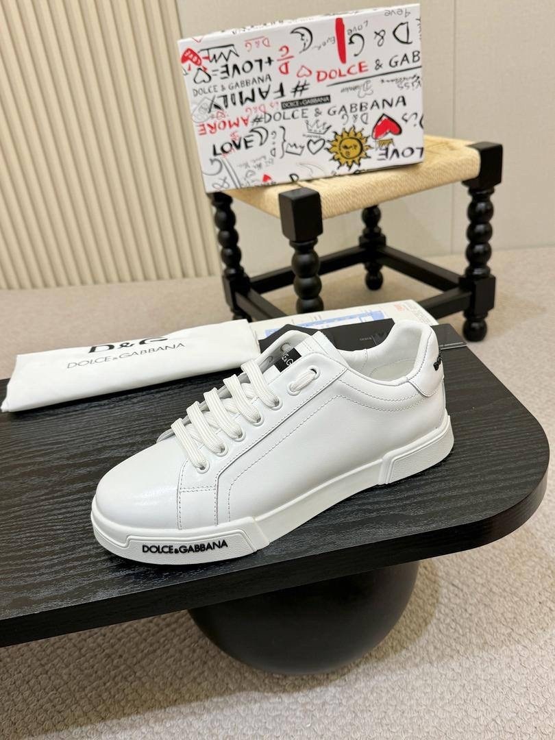 кожаные кроссовки белого цвета dolce & gabbana portofino,кроссовки дольче габбана мужские белые,кроссовки dolce&gabbana,женские кожаные кроссовки dolce&gabbana portofino белые,кеды дольче габбана мужс
