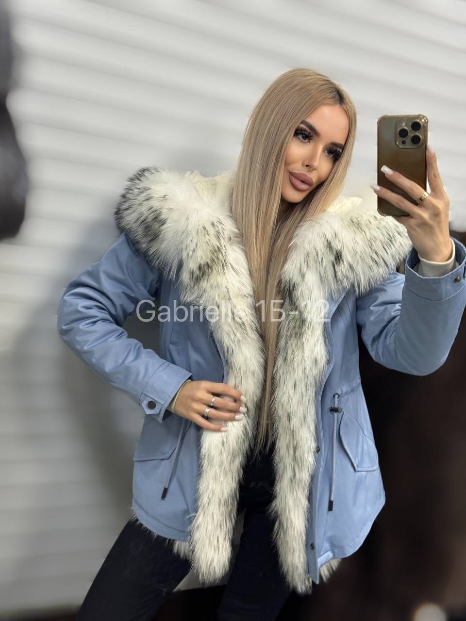 парка с мехом,парка с натуральным мехом,парки с мехом,парка женская,голубая парка