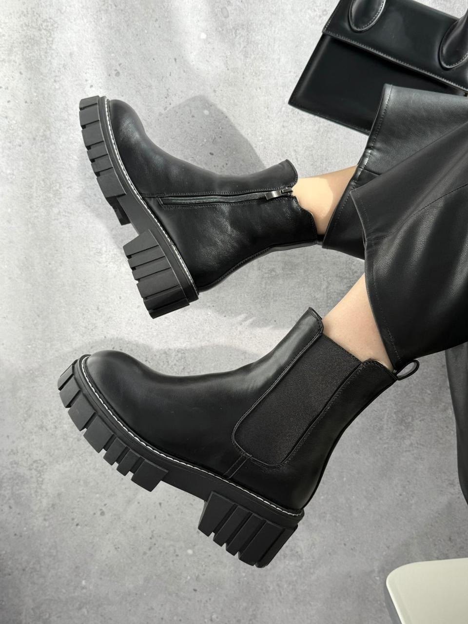 ботинки женские,,зимняя  женская,женская ,ботинки челси белые