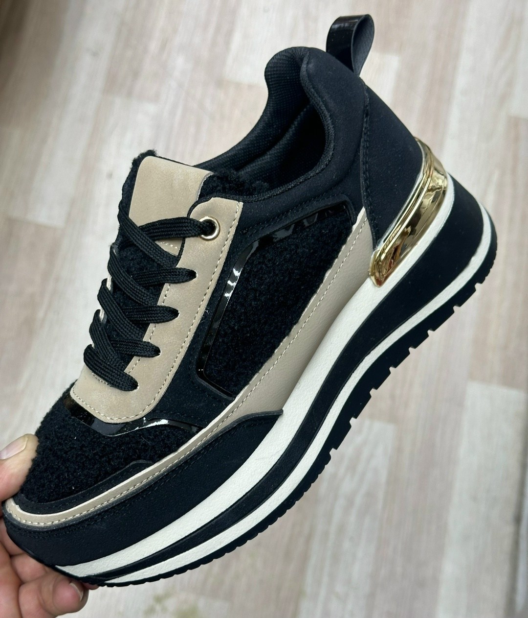 кроссовки женскиe,,кроссовки для женщин,женские повседневные кроссовки,повседневные кроссовки