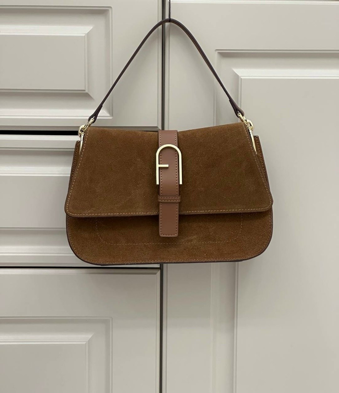 замшевая сумка,сумка на плечо furla из воловьей кожи,замшевая сумка женская,сумка,коричневая женская сумка furla