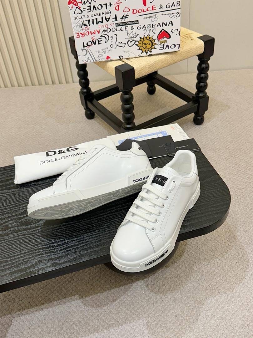 кожаные кроссовки белого цвета dolce & gabbana portofino,кроссовки дольче габбана мужские белые,кроссовки dolce&gabbana,женские кожаные кроссовки dolce&gabbana portofino белые,кеды дольче габбана мужс