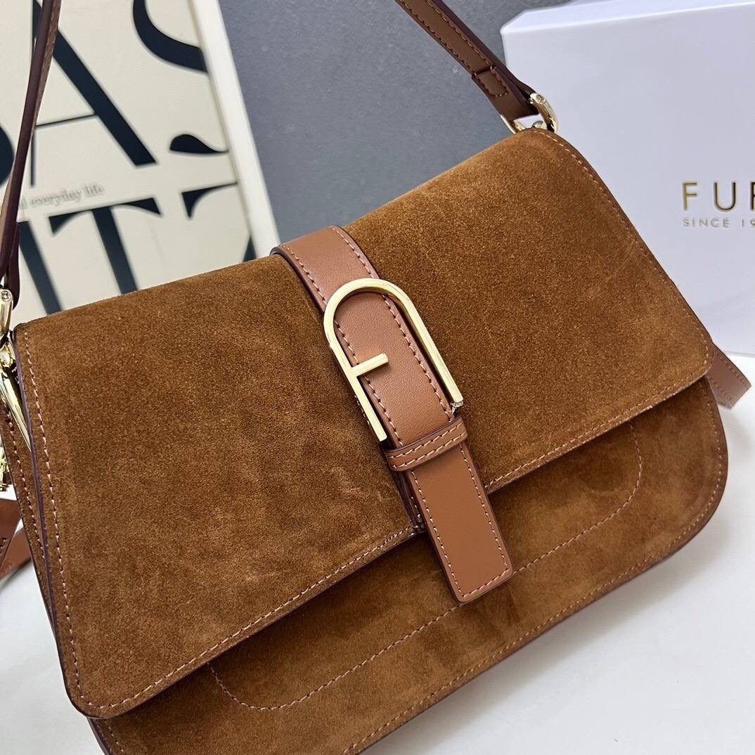 замшевая сумка,сумка на плечо furla из воловьей кожи,замшевая сумка женская,сумка,коричневая женская сумка furla