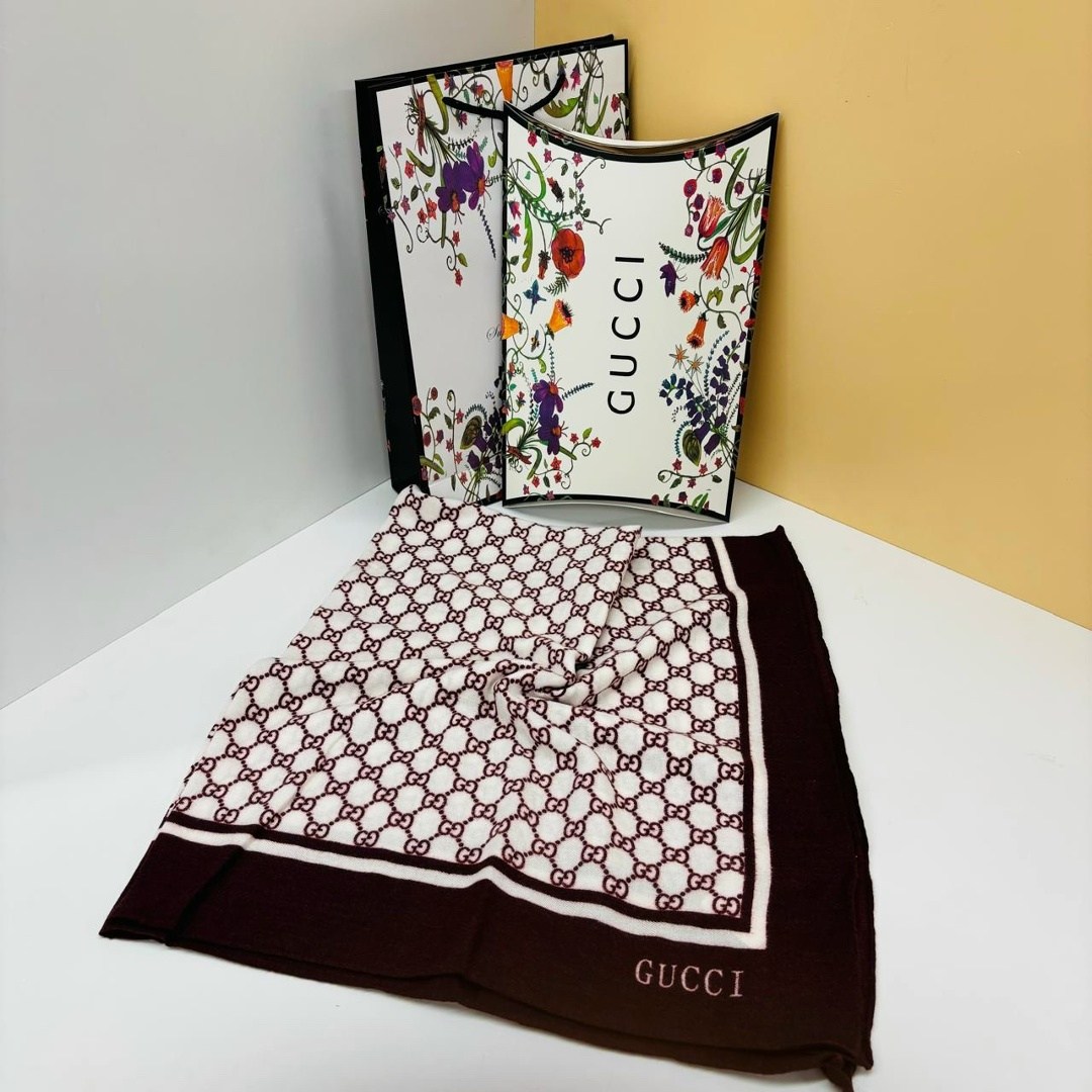 платок gucci,шарф gucci,платки гуччи,шарф гуччи,шарф гуччи женский
