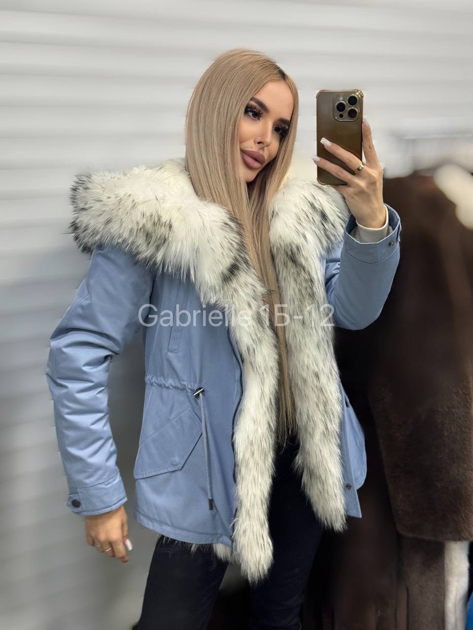 парка с мехом,парка с натуральным мехом,парки с мехом,парка женская,голубая парка