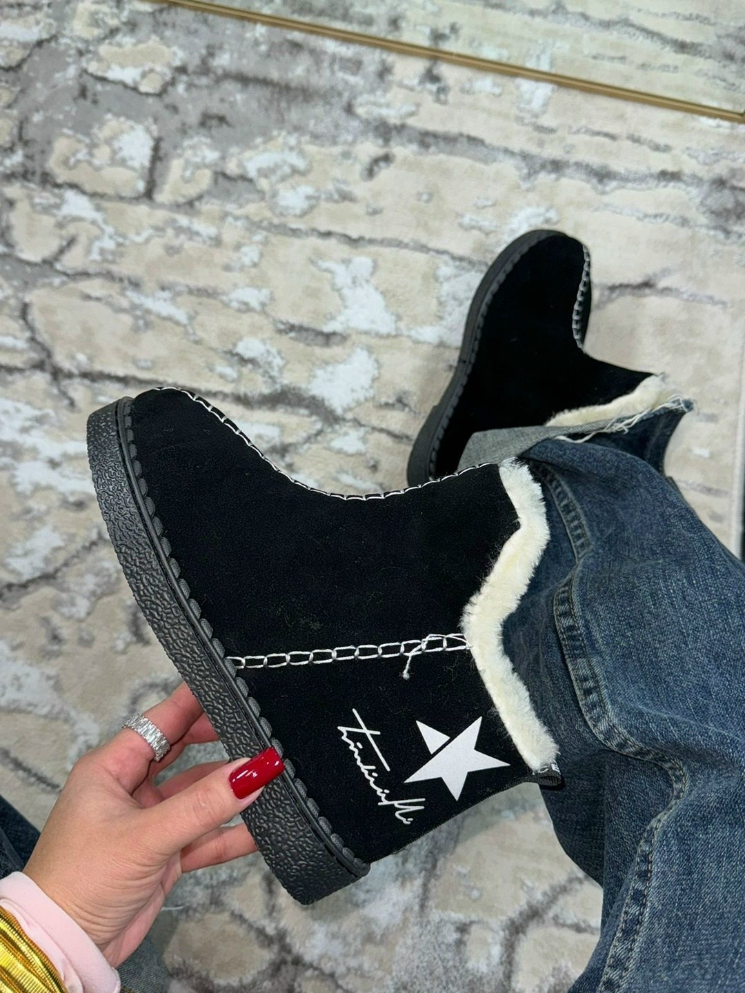 женские угги,,угги женские зимние,модные угги,зимняя  женская