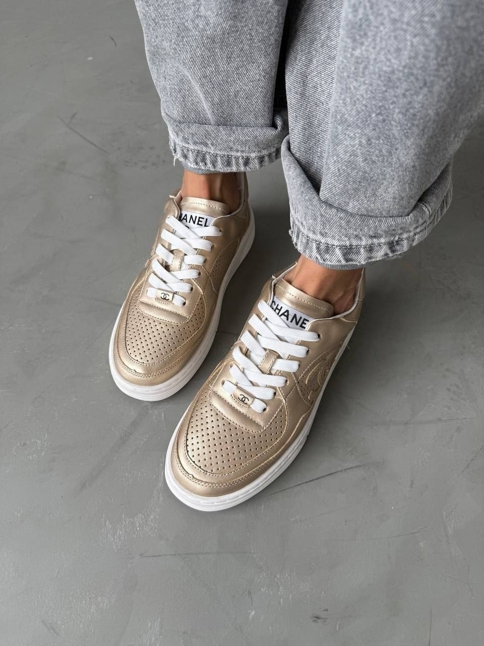 ,кроссовки женскиe,кроссовки женские белые,белые кроссовки,спортивная