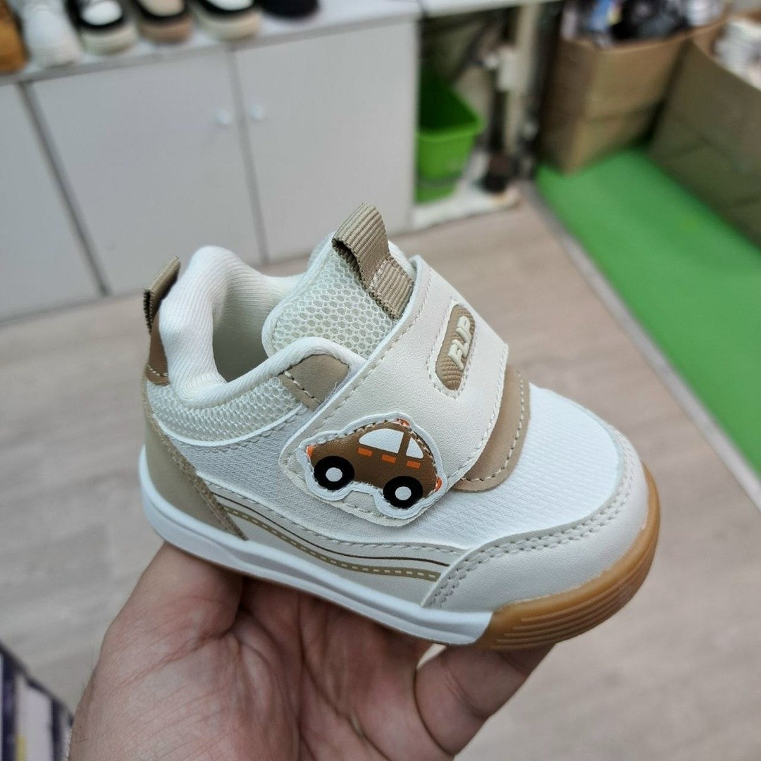 ,детские кроссовки,кроссовки для малыша,кроссовки для детей,кроссовки мальчику