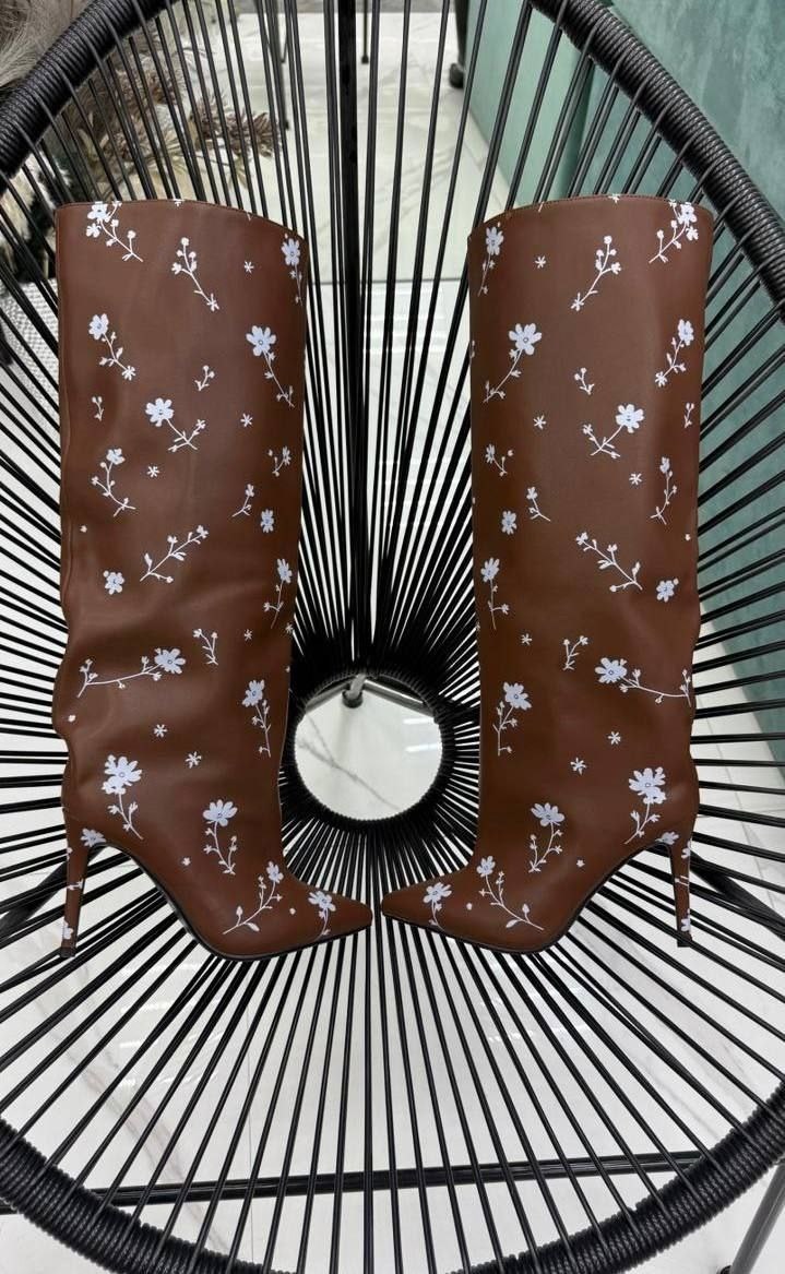 женские сапоги,коричневые сапоги,модные женские сапоги,высокие сапоги,