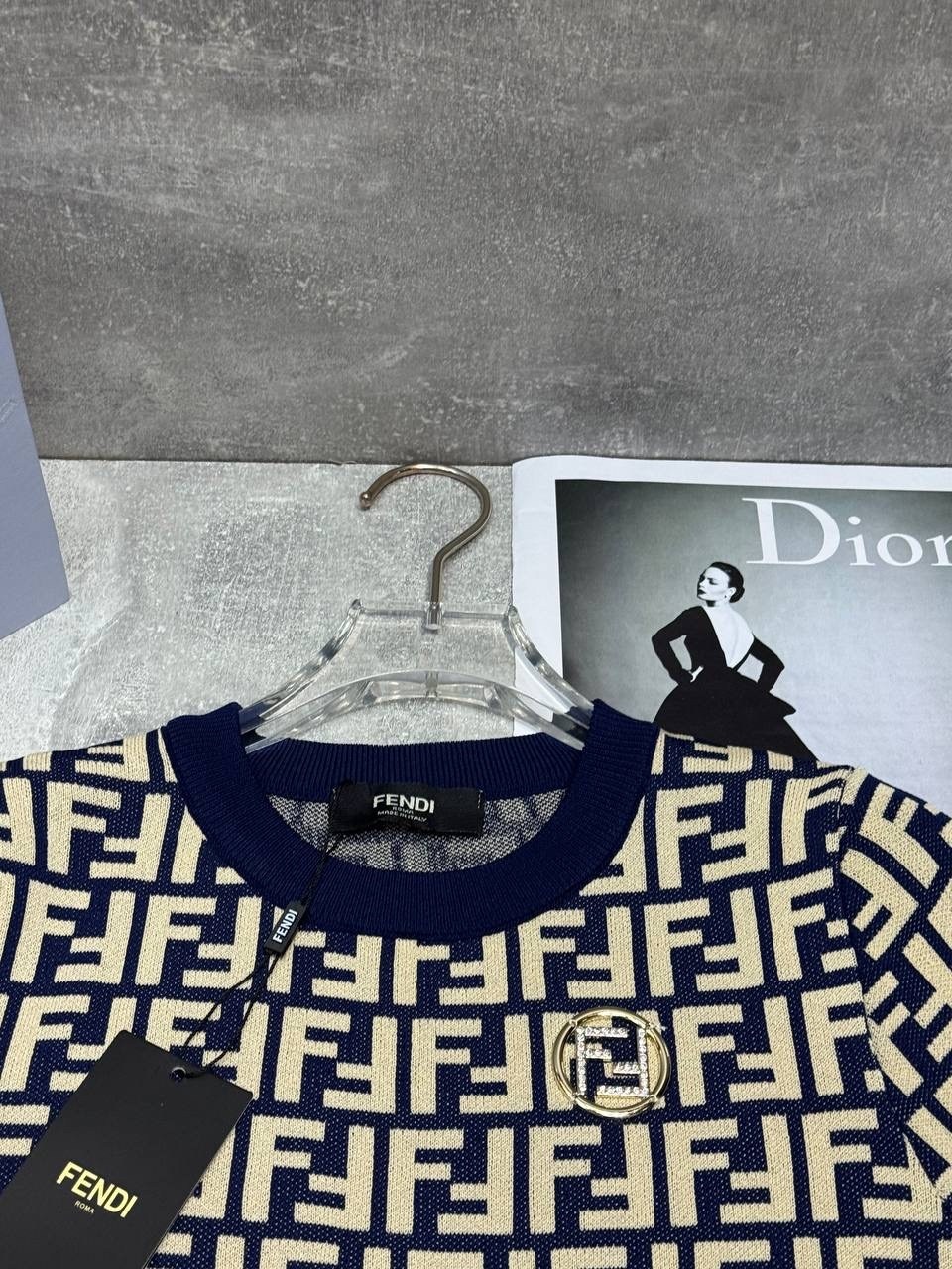 свитер fendi,фенди свитер,футболка fendi,свитер для женщин,фенди кофта