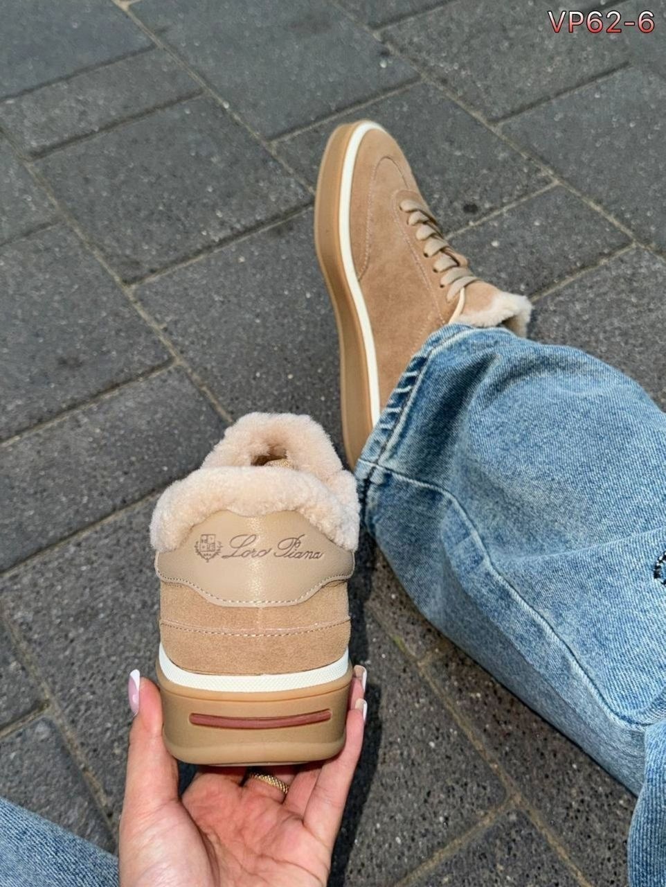 ,зимние кеды loro piana из натуральной замши,лоферы loro piana,брендовые модные замшевые зимние кеды с мехом beplatinum,замшевые кроссовки