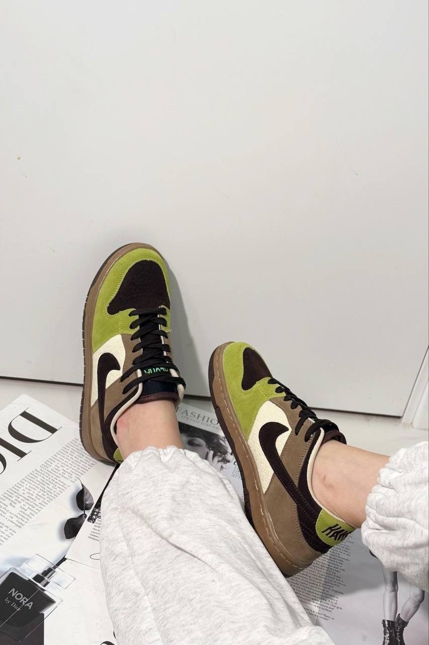 кроссовки,кроссовки мужские женские,стильные кроссовки,nike dunk low, женская