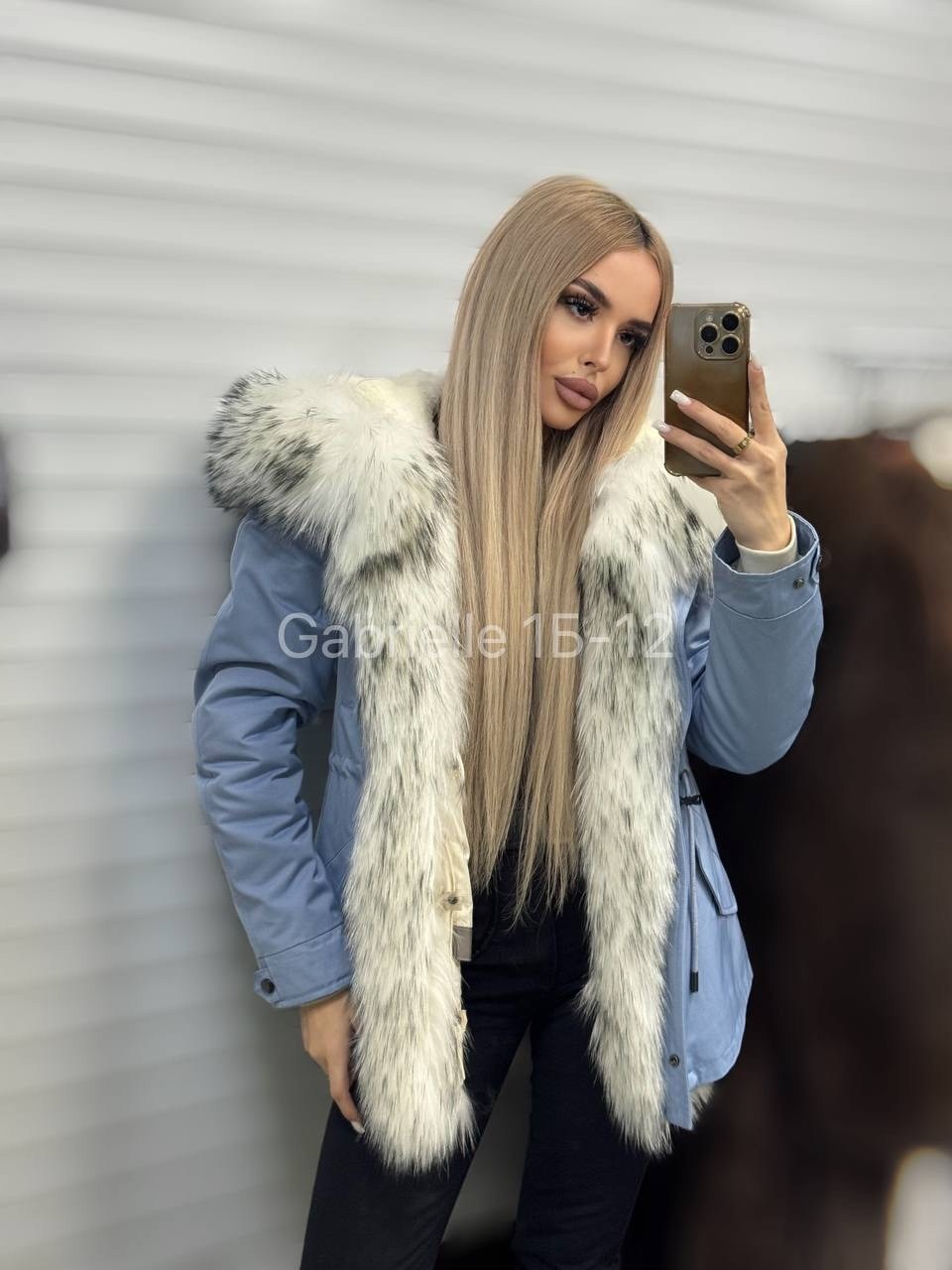 парка с мехом,парка с натуральным мехом,парки с мехом,парка женская,голубая парка