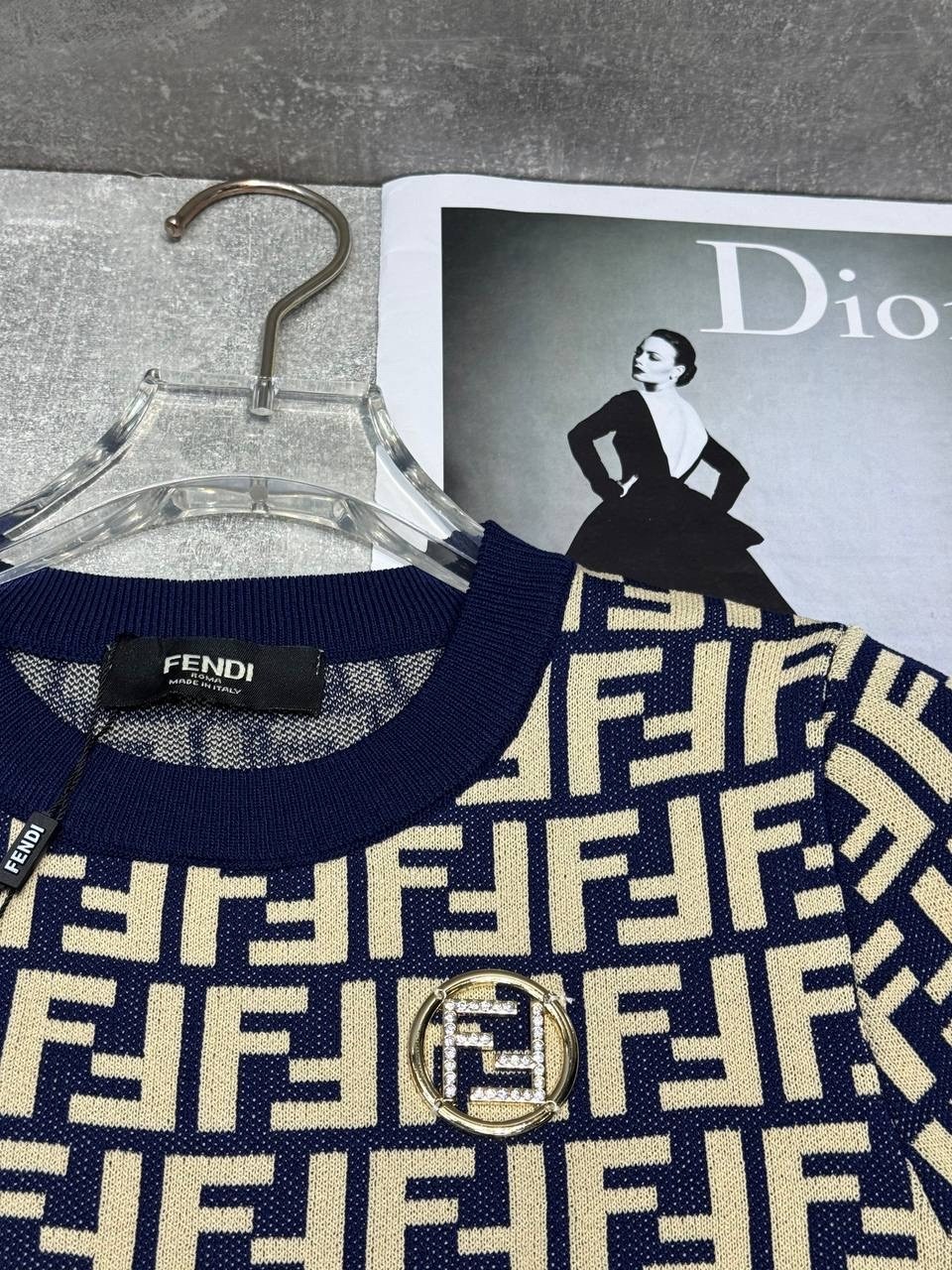 свитер fendi,фенди свитер,футболка fendi,свитер для женщин,фенди кофта