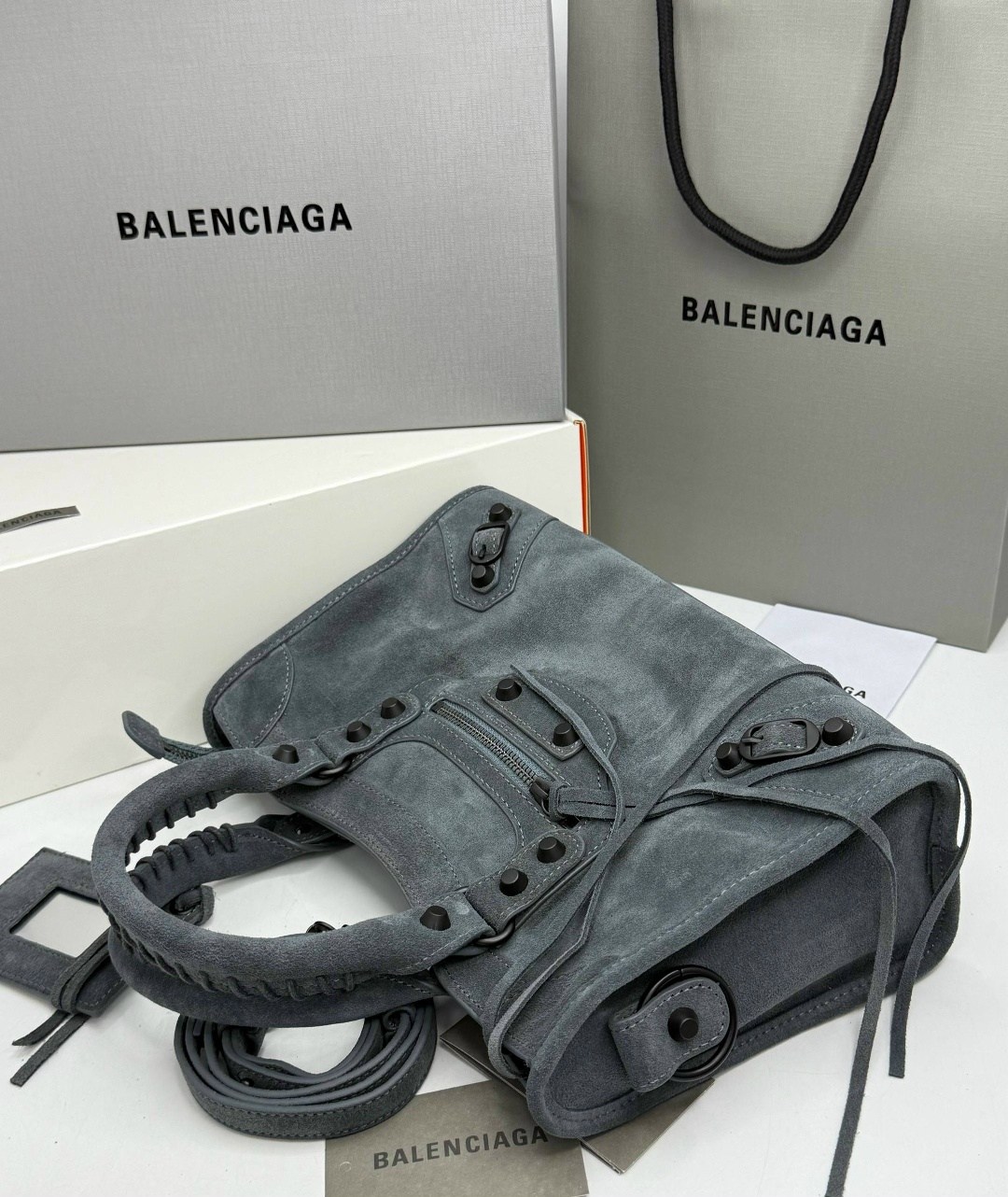 сумка balenciaga,balenciaga сумка женская,balenciaga bags,balenciaga city bag,сумка баленсиага классика