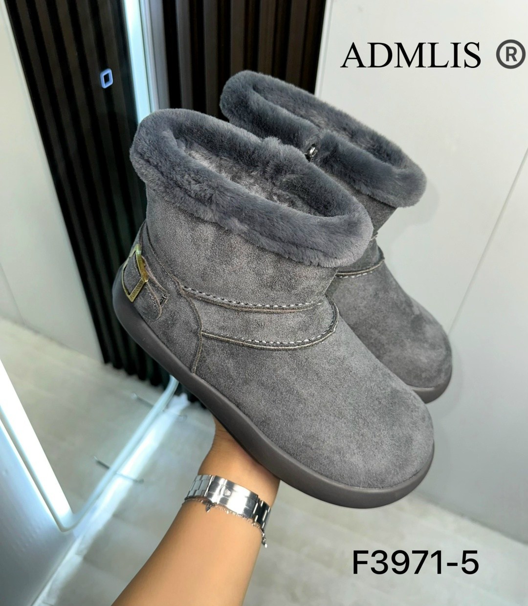 ,женская зимняя ,зимняя ,теплая , угги