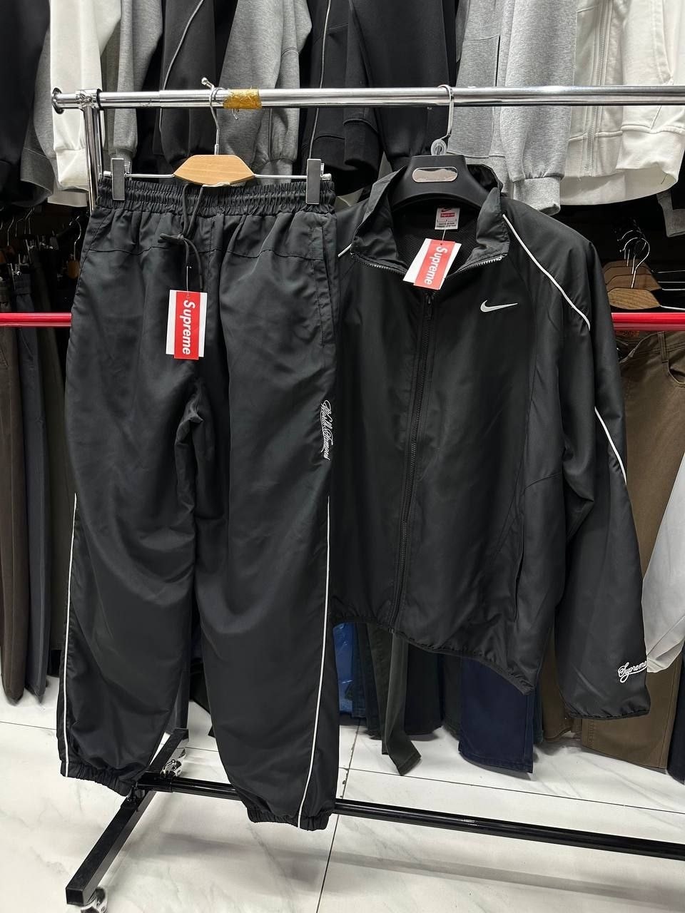 костюмы спортивный puma,спортивный костюм мужской puma,мужской спортивный костюм puma в стиле 90-ых,спортивный костюм puma в стиле 90,костюм мужской puma