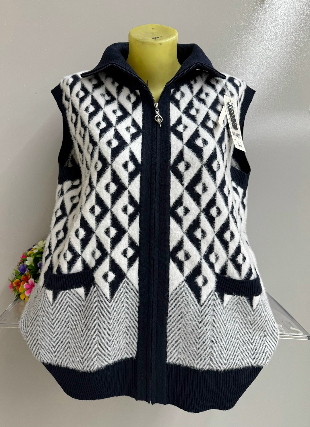 жилет,женская жилетка,теплый жилет,женский вязаный жилет,жилет женский