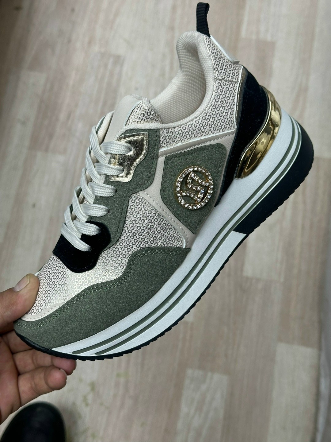 кроссовки женские liu jo,,кроссовки женскиe,кроссовки liu jo,кроссовки liu jo кроссовки