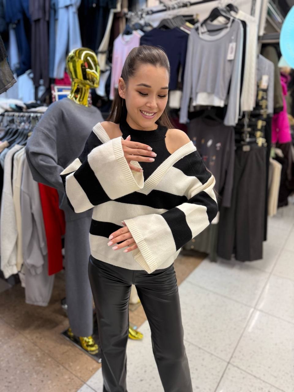 модный джемпер,свитер модный,джемпер оверсайз,свитер женский,свитер