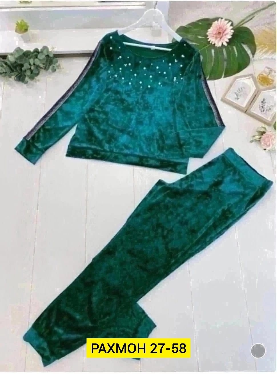 костюмы трикотажные,велюровый спортивный костюм женски,велюровые костюмы женские,велюровый костюм женский со стразами,cпортивный костюм велюровый