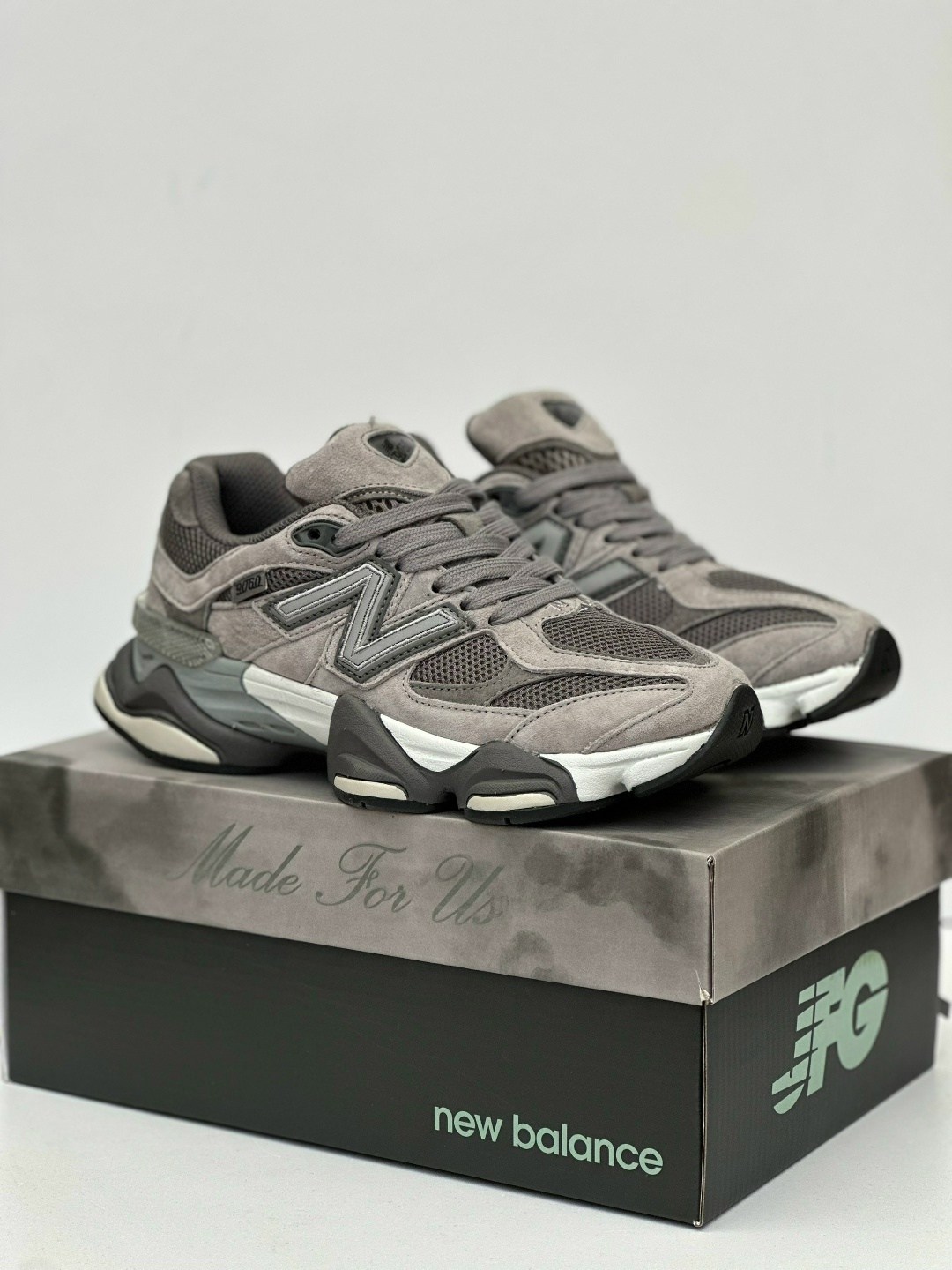 кроссовки new balance 9060,кроссовки мужские new balance 9060,кроссовки new balance 9060 36-41 серые,кроссовки new balance,кроссовки мужские new balance