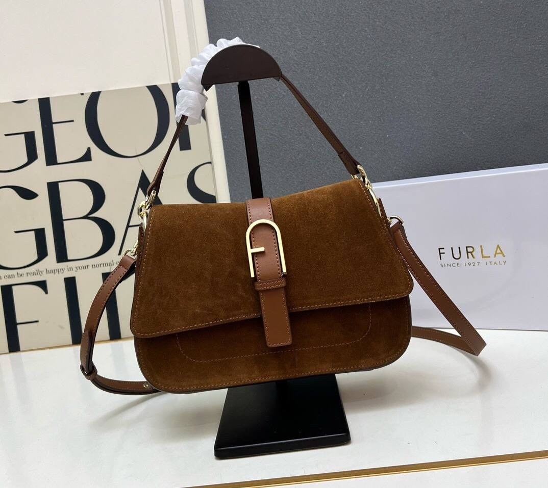 замшевая сумка,сумка на плечо furla из воловьей кожи,замшевая сумка женская,сумка,коричневая женская сумка furla