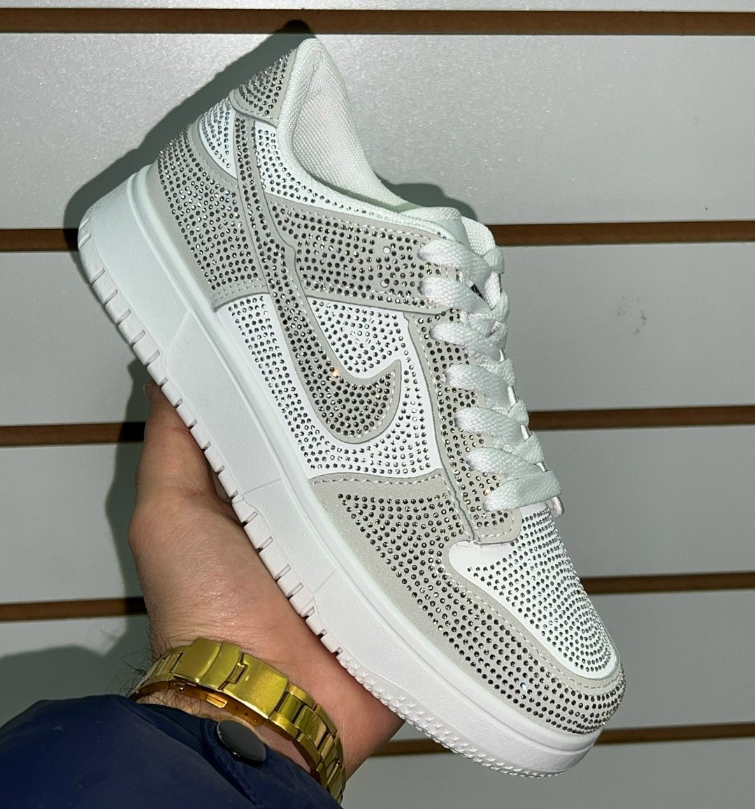 кроссовки,swarovski x nike air jordan 1 low og "stealth",swarovski air jordan 1 low hm9208 001,кроссовки женскиe,кроссовка