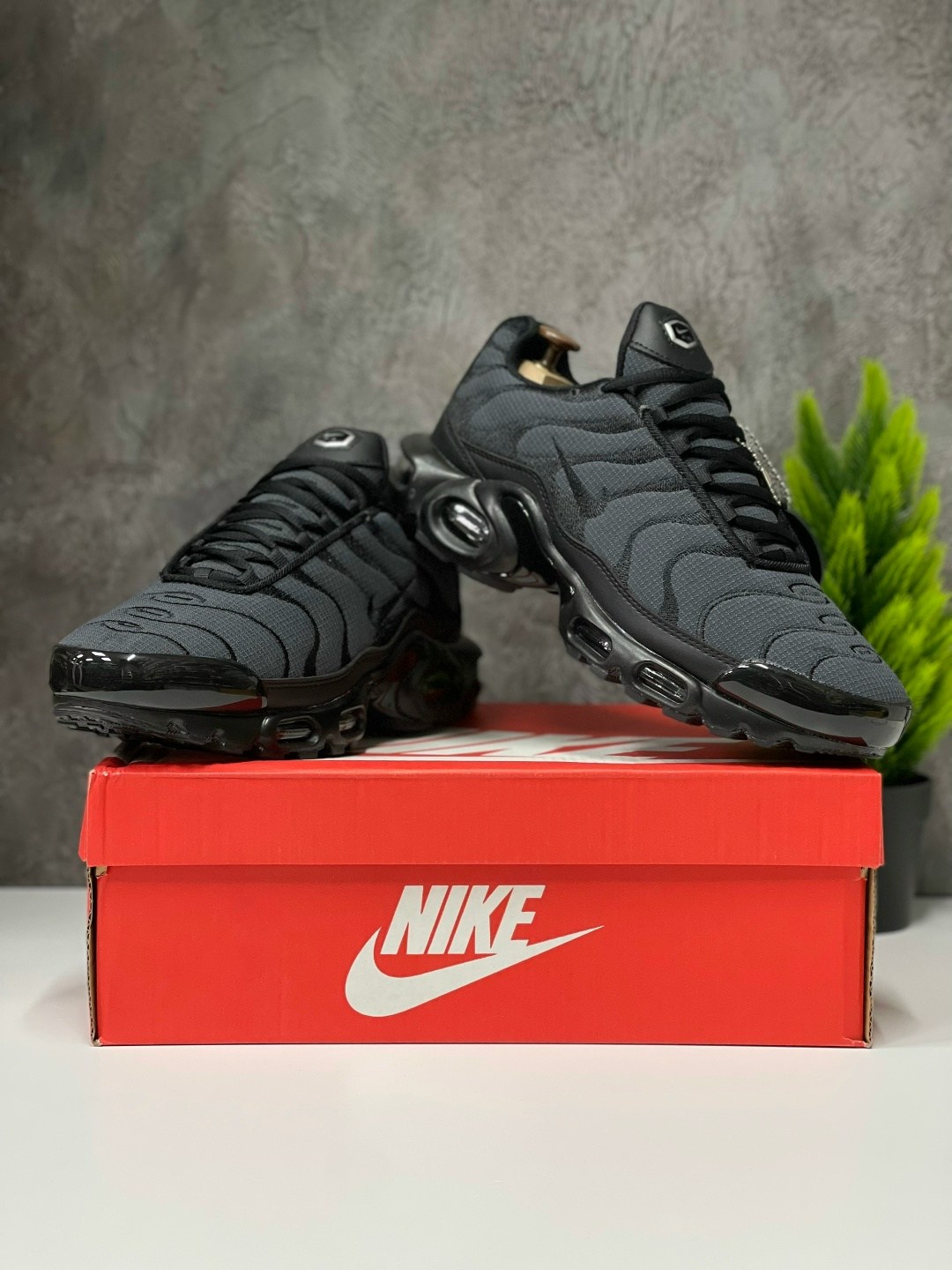 кроссовки nike air max plus tn,nike air max tn plus black,кроссовки nike air max tn plus мужские,кроссовки,nike air max tn plus