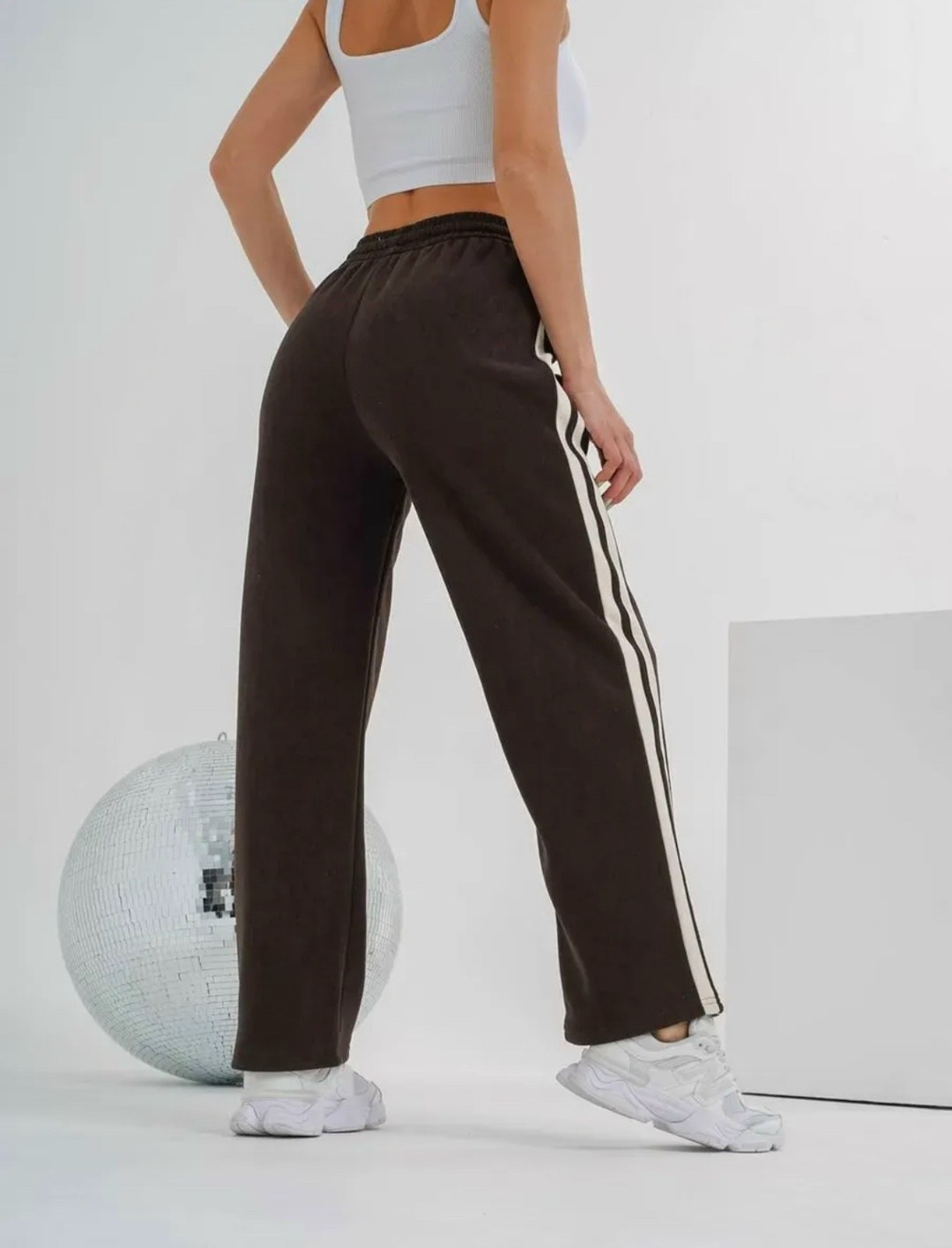 брюки вельветовые палаццо с лампасами hoanglam_shop,брюки спортивные,брюки спортивные женские,брюки спортивные вельветовые палаццо с лампасами,брюки женские спортивные широкие