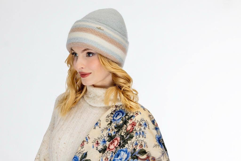 вязаная шапочка,женская вязаная шапка,шапки,вязаная шапка,шапка трикотажная