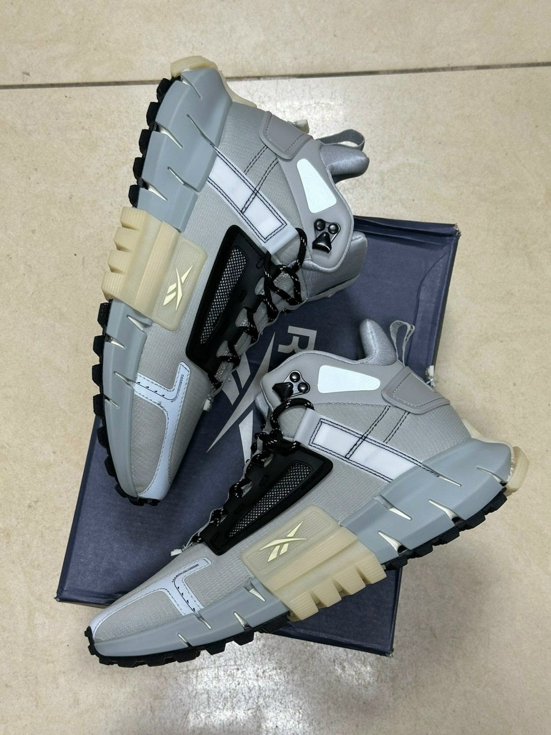 кроссовки reebok zig kinetica edge,кроссовки reebok zig kinetica,кроссовки мужские reebok zig kinetica edge,кроссовки reebok zig kinetica edge цвет серый,кроссовки reebok