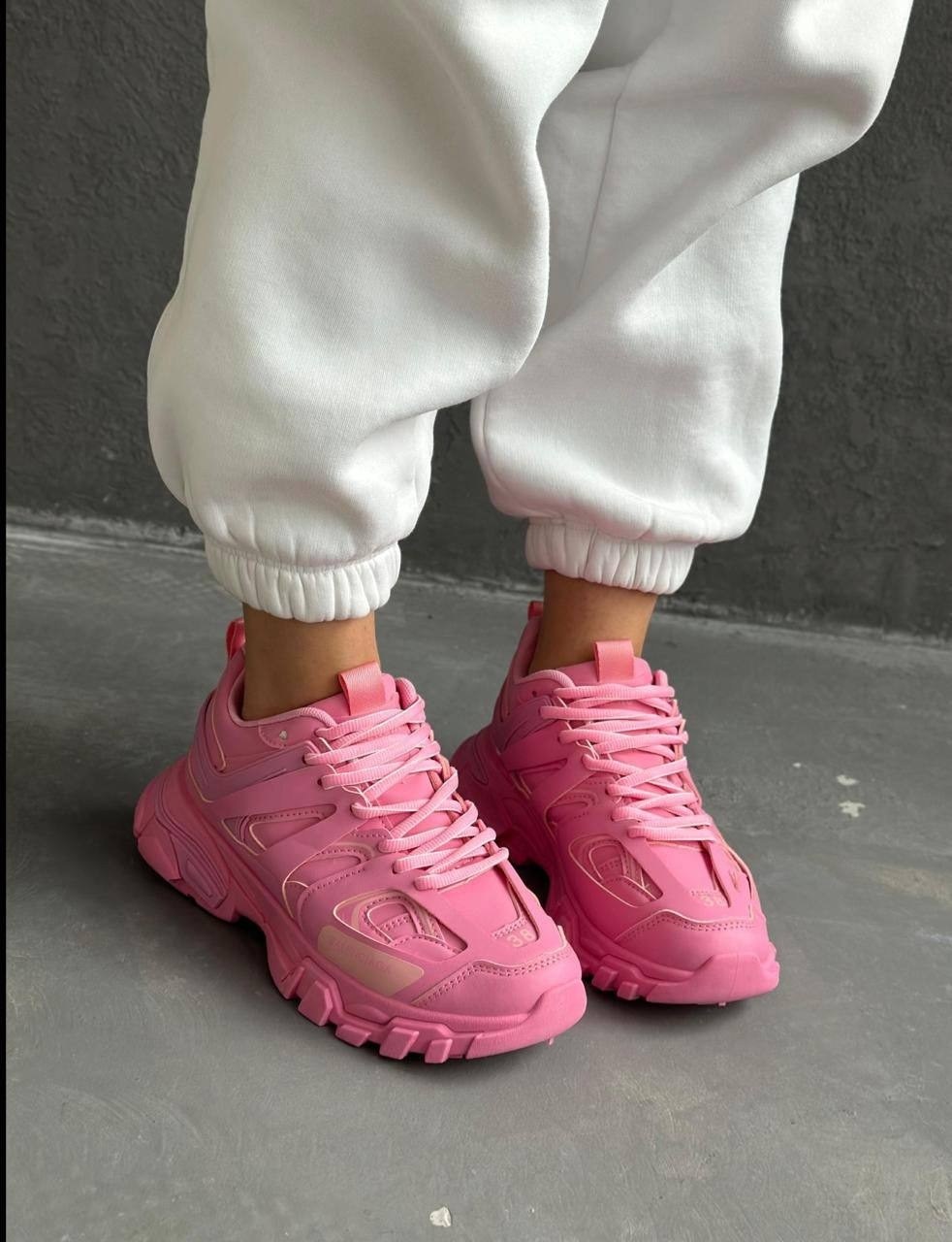 женские кроссовки balenciaga,кроссовки женские розовые удобные balenciaga,женские кроссовки,розовые кроссовки,розовые кроссовки баленсиага